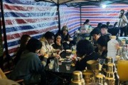 国美在南方市场的发展状况及前景展望（南方市场下国美电器的竞争优势与发展策略）
